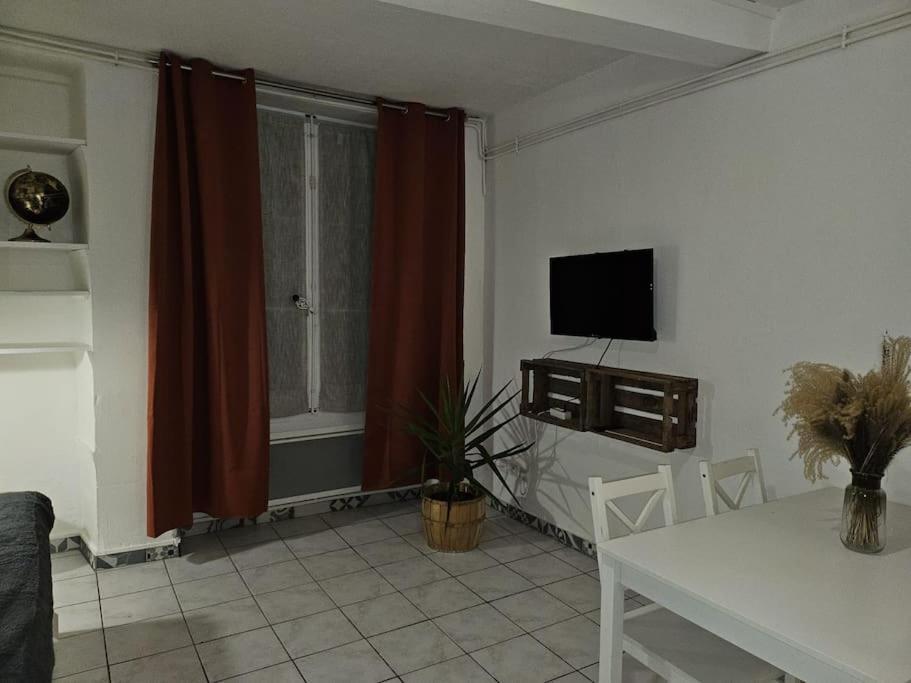 1-Centre-Ville Studio 25M2 Box A Bagages Gratuits Carcassone Kültér fotó